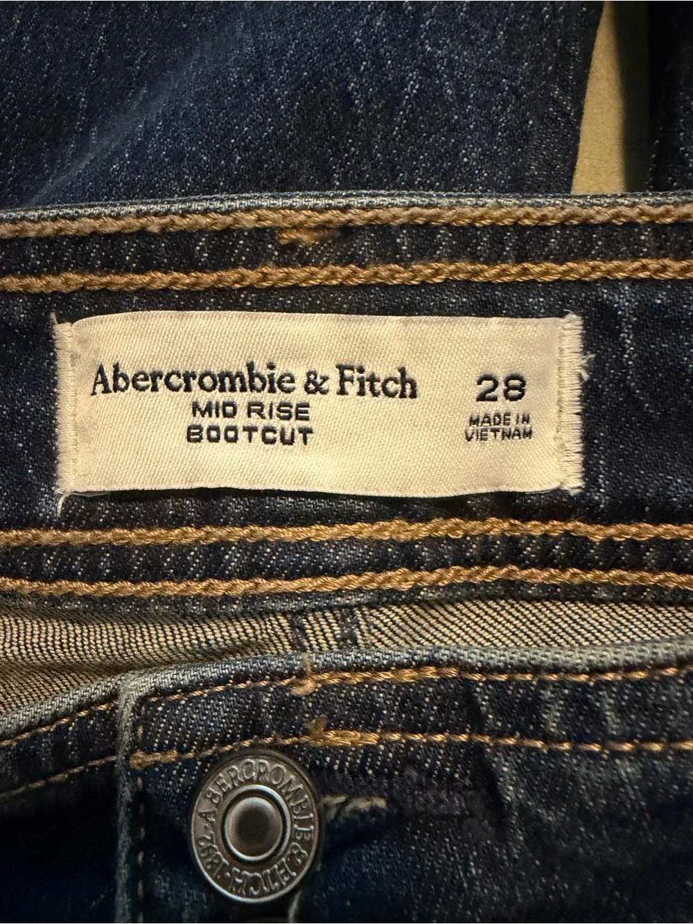 Abercrombie & Fitch Mid Rise Bootcut Jeans Womens 28 Dark Wash Rhinestone Pocket